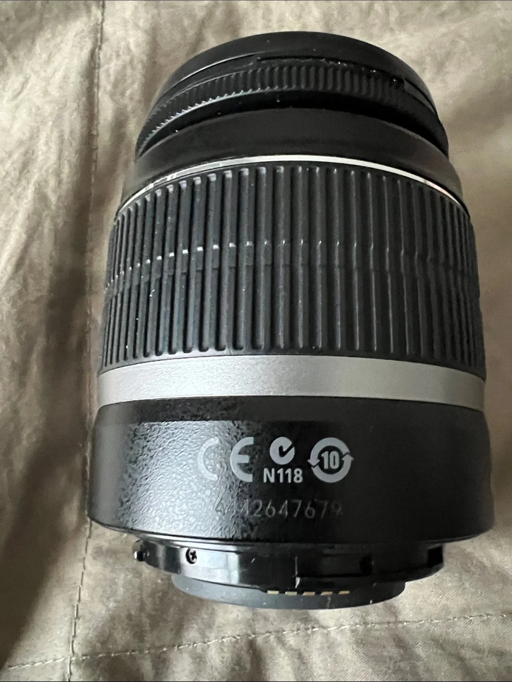 Canon EF-S 18-55mm Zoom Lens in Black